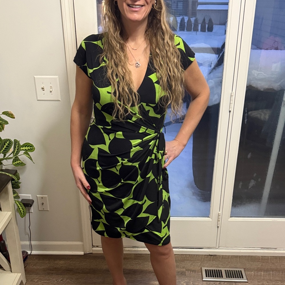 Maggy London Vibrant Black and Lime Midi Dress